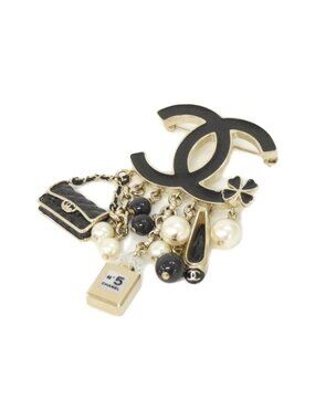 Chanel Brooch Gold